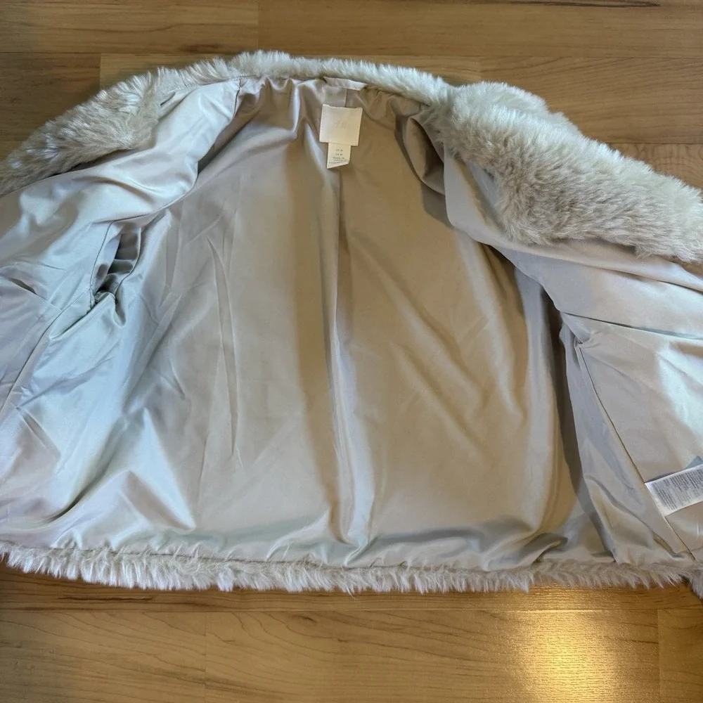 MOB WIFE Luxury Cream Faux Fur Cropped‎ Jacket Coat H&M Plush Shag Glam M